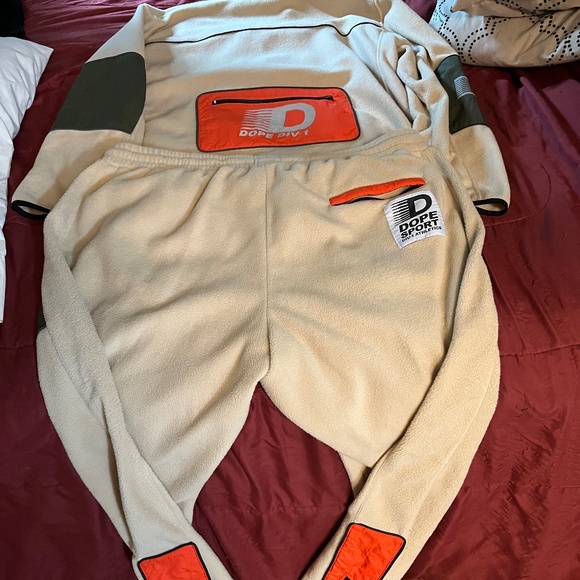 Mens (2) piece velour athletic suit by Dope Intn’l Sports; sz 2X jacket/pants 1X - Picture 6 of 11